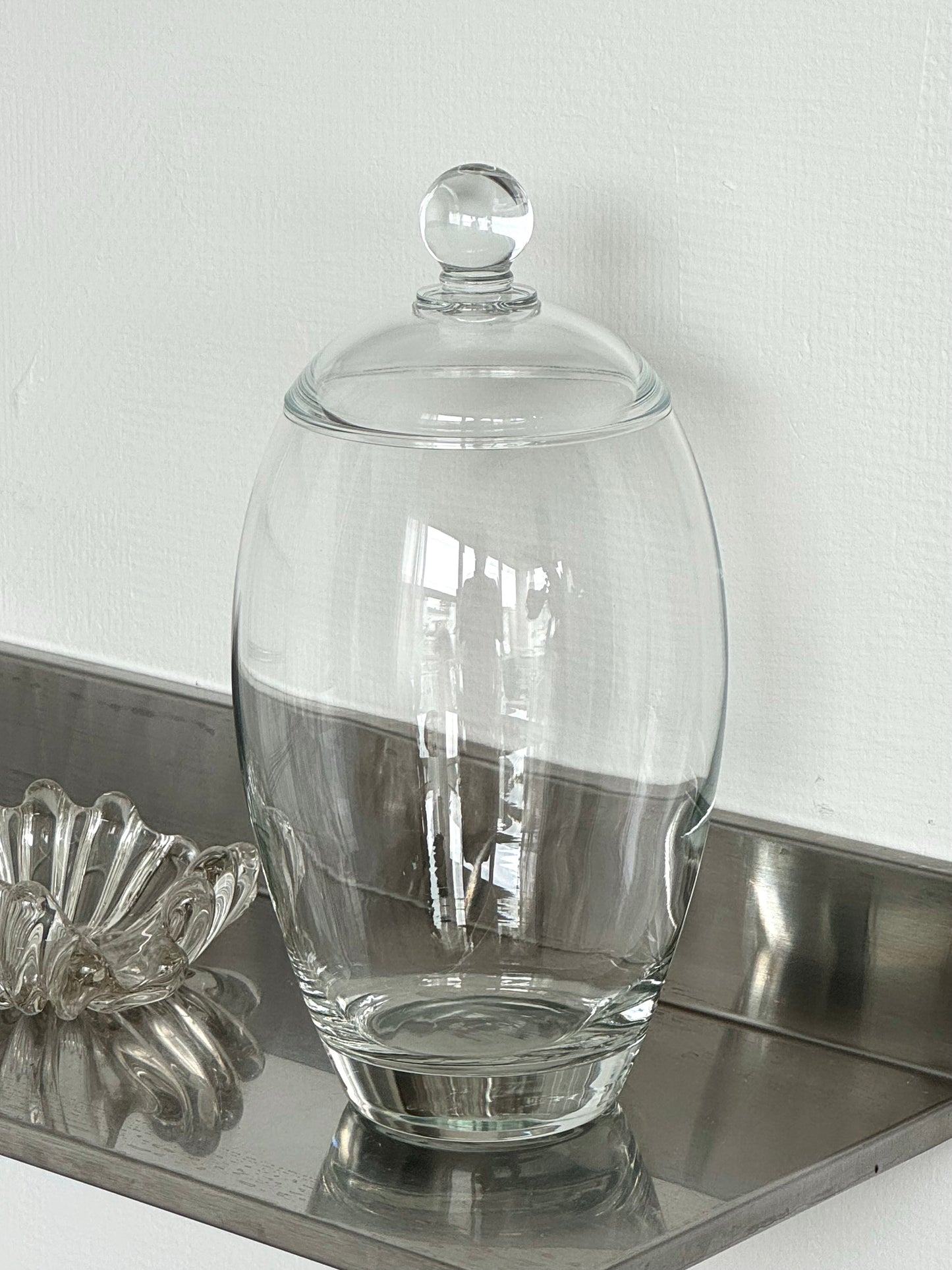 Big glass bonbonniere