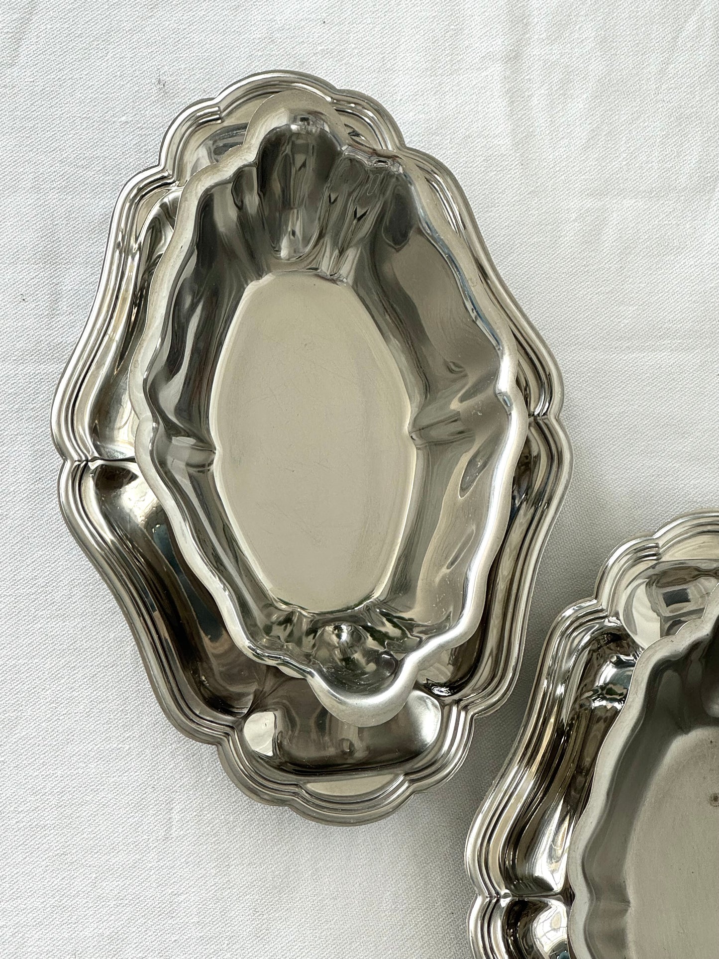 Italian gravy boat