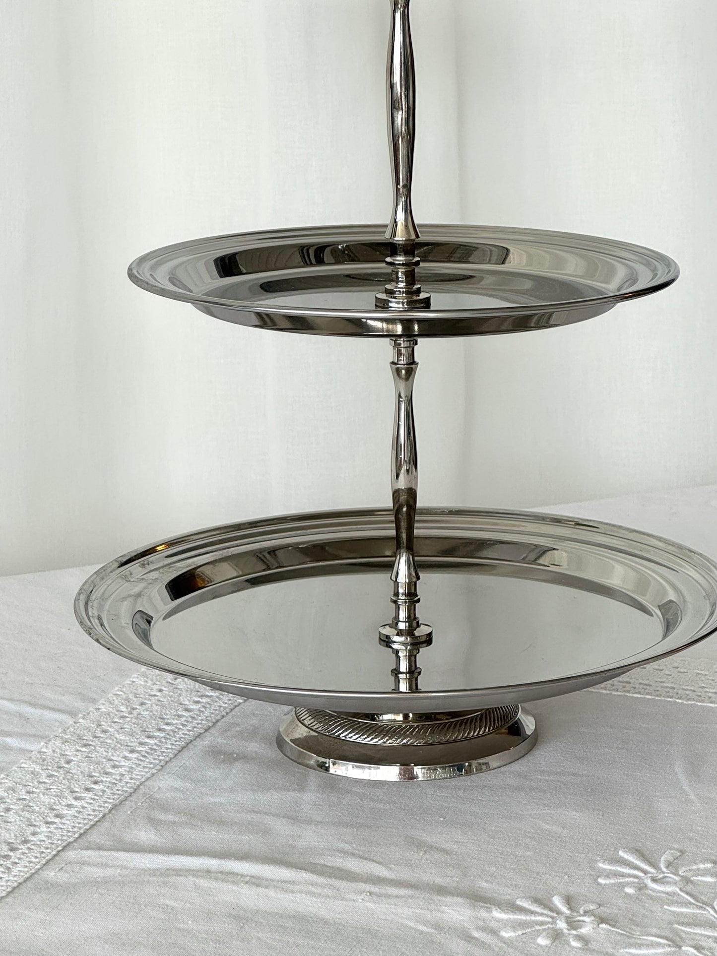 Tall etagere