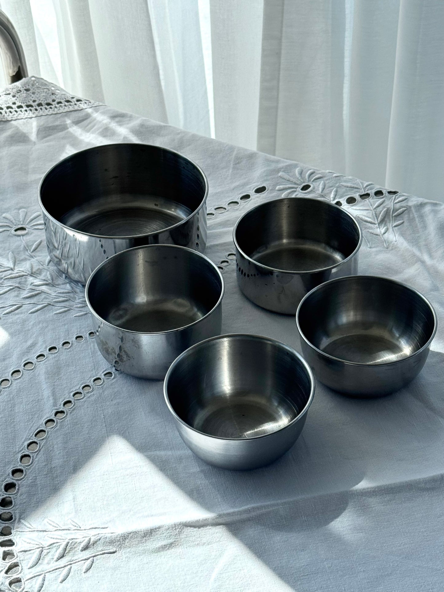 Steel bowls