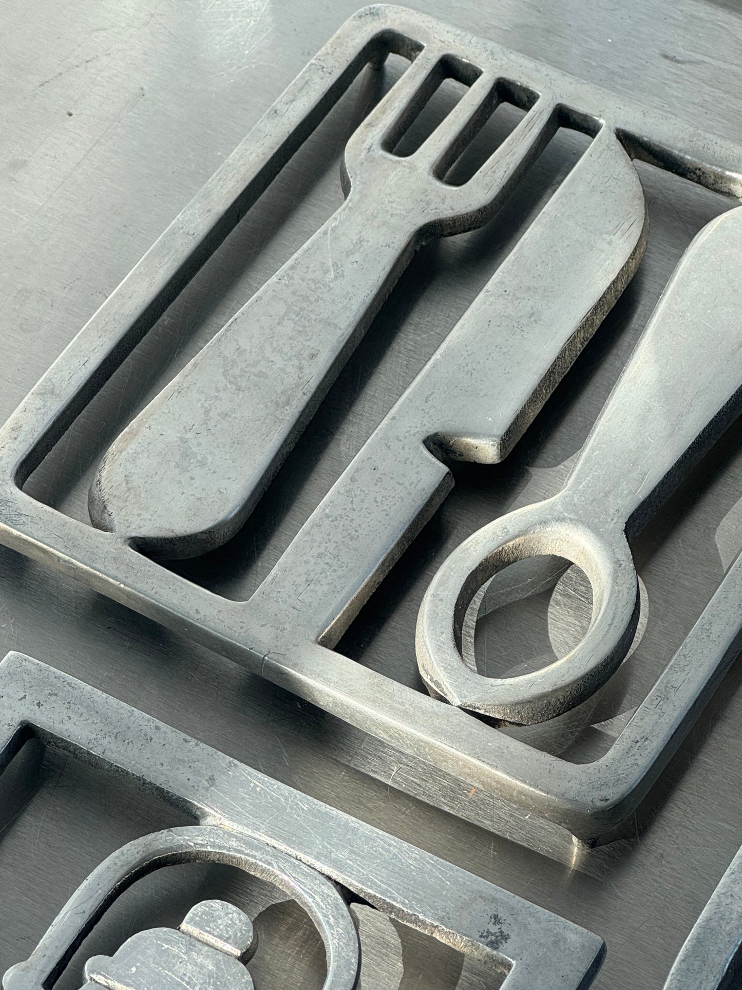 Aluminium coasters