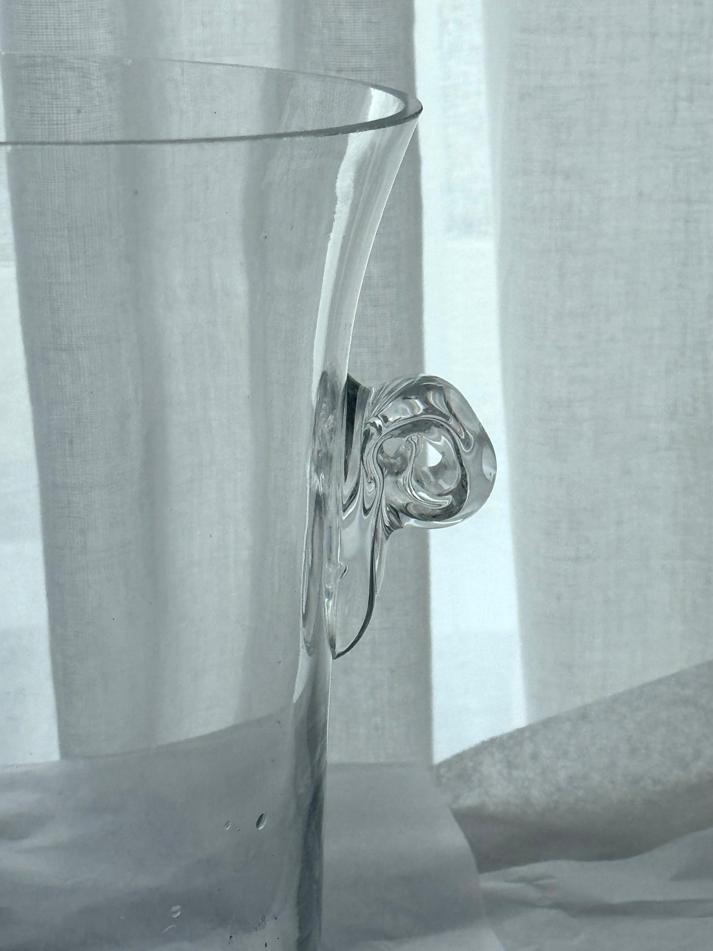 Wine cooler / ice bucket