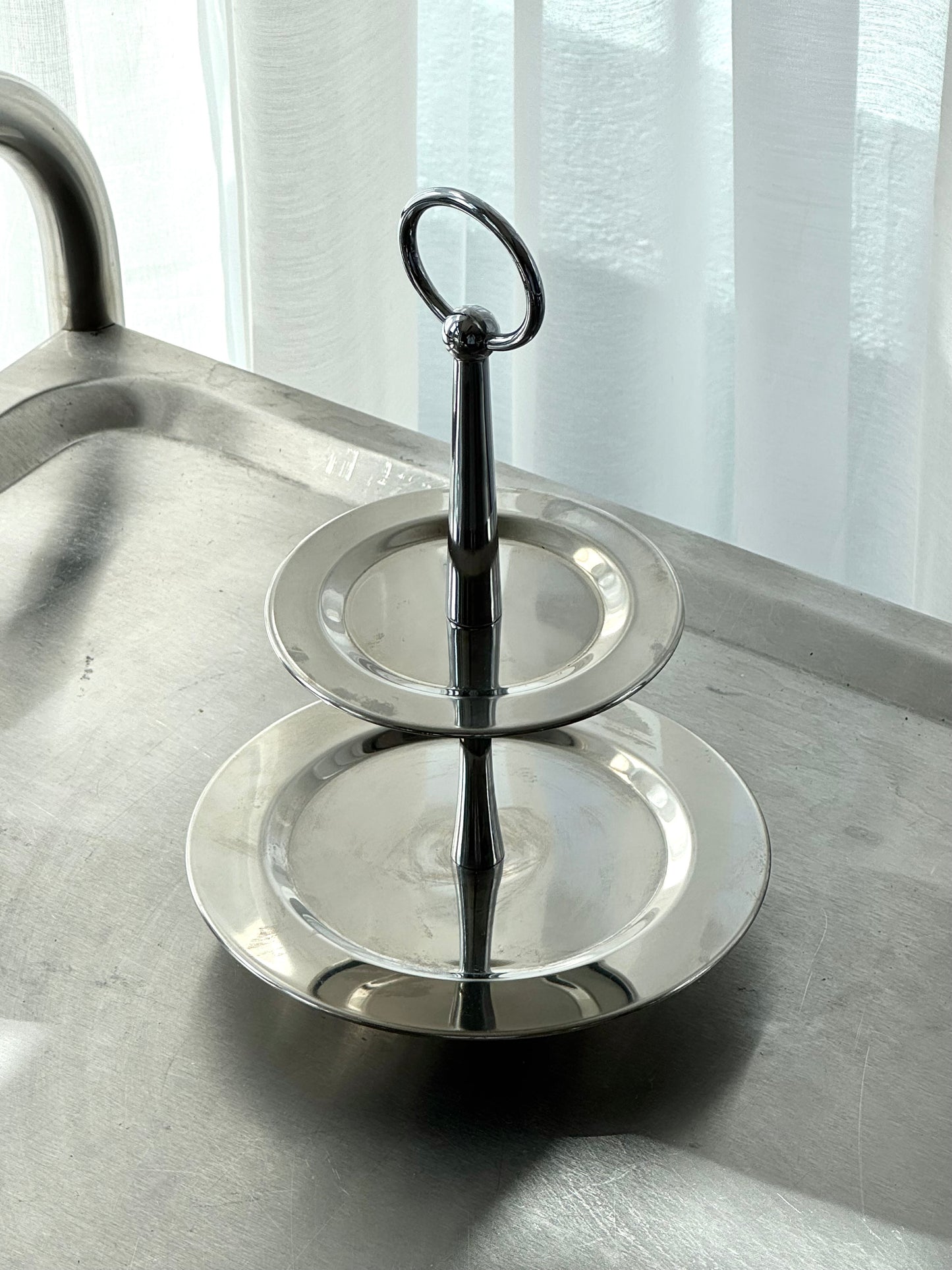 Steel etagere