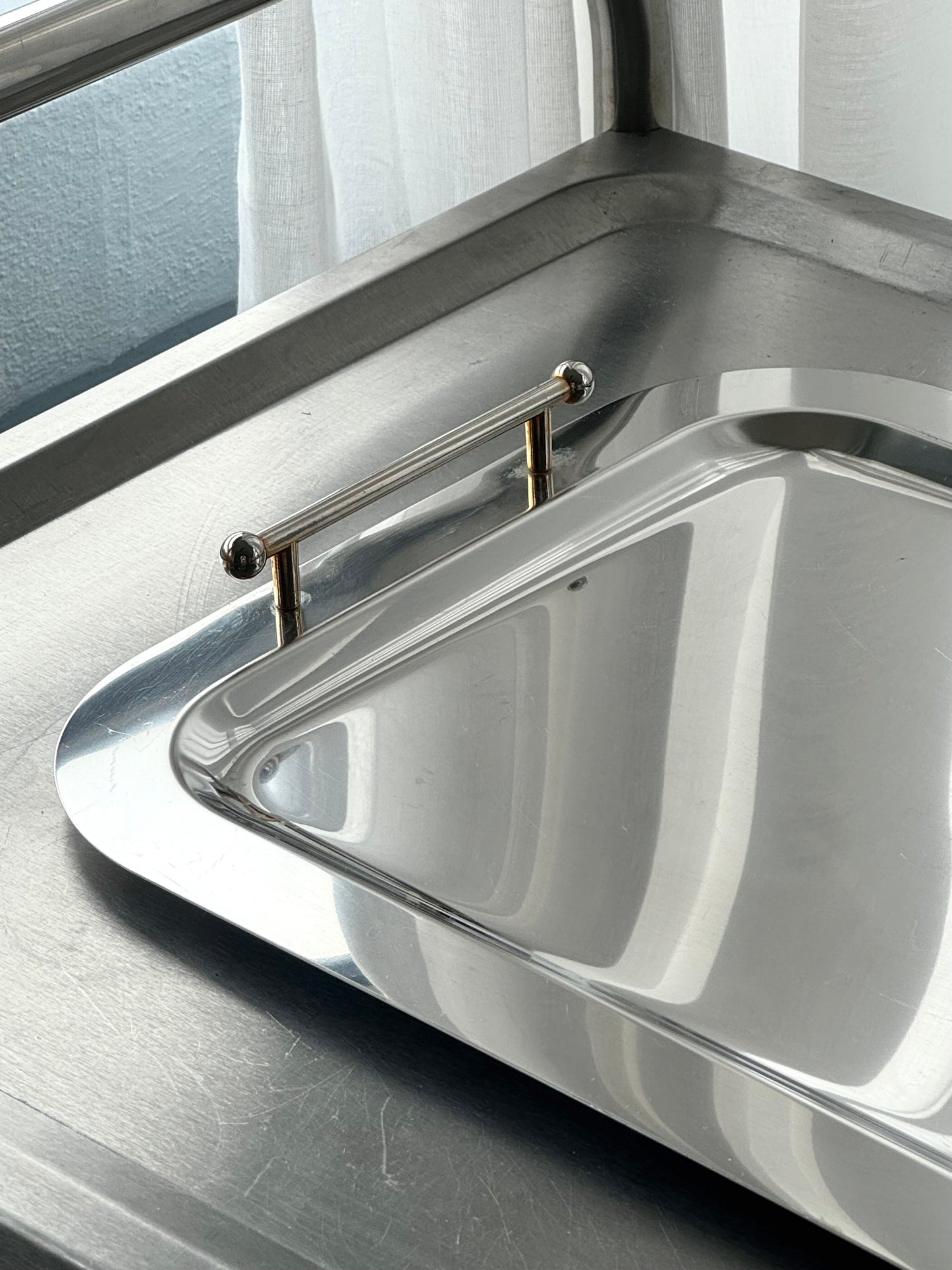 Steel tray