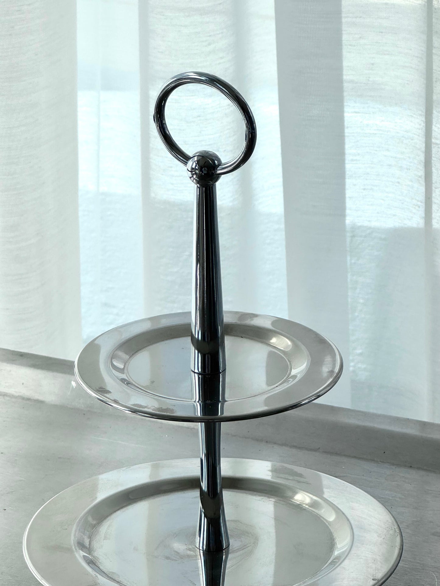 Steel etagere