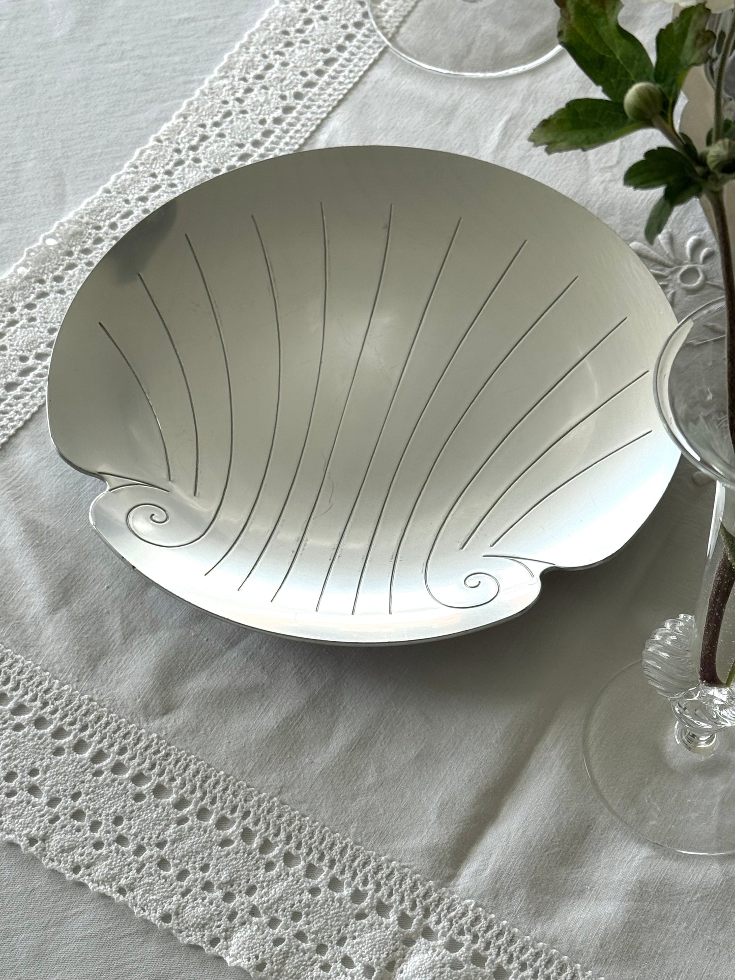 Vintage clam dish