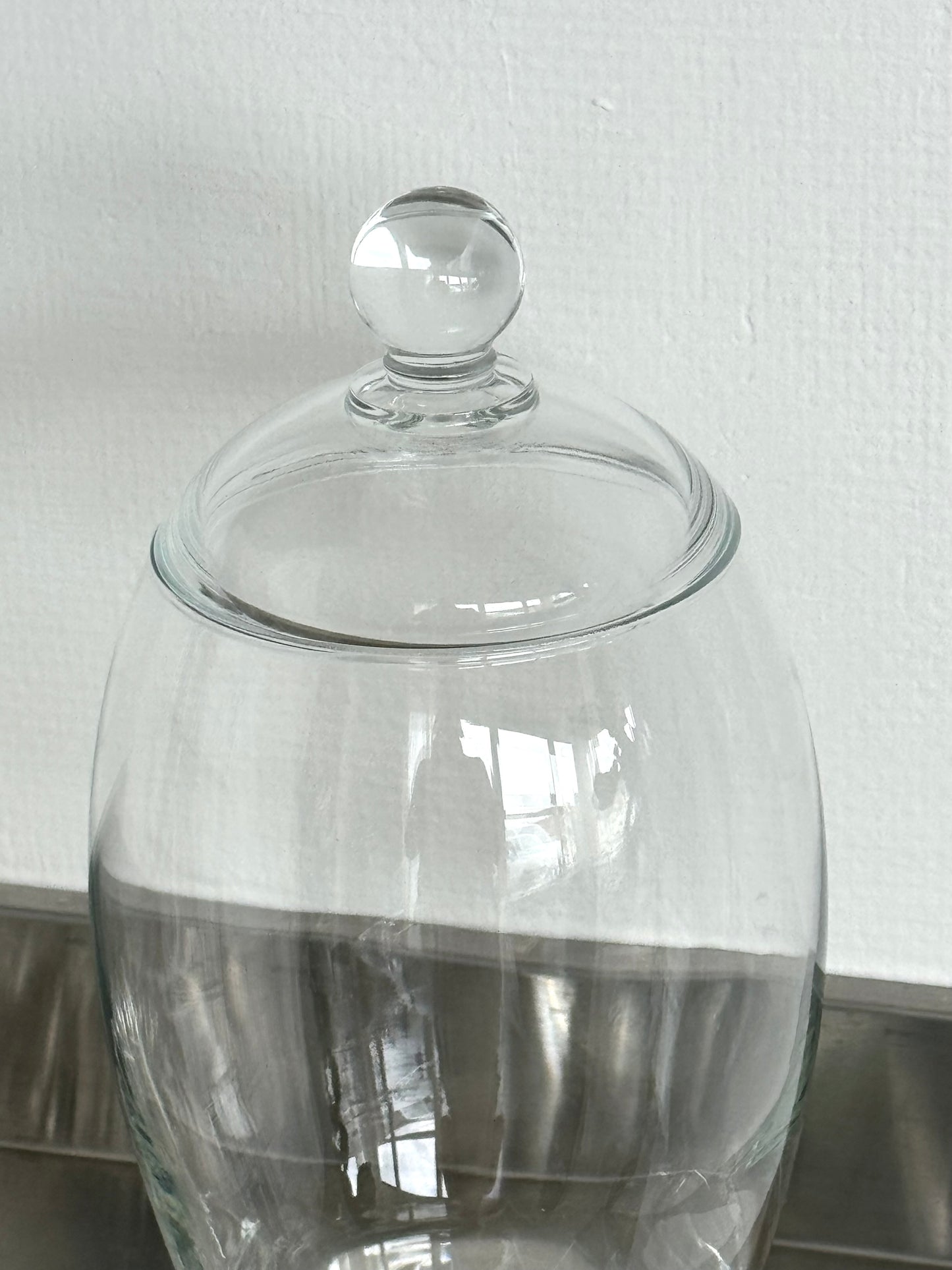Big glass bonbonniere