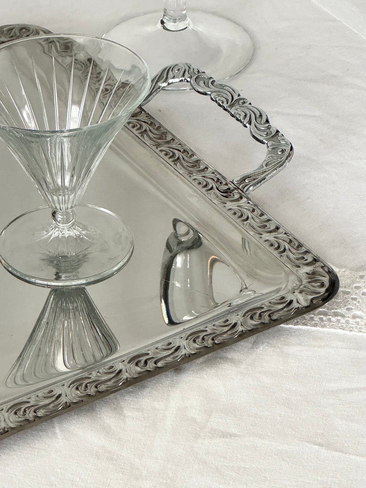Large tray