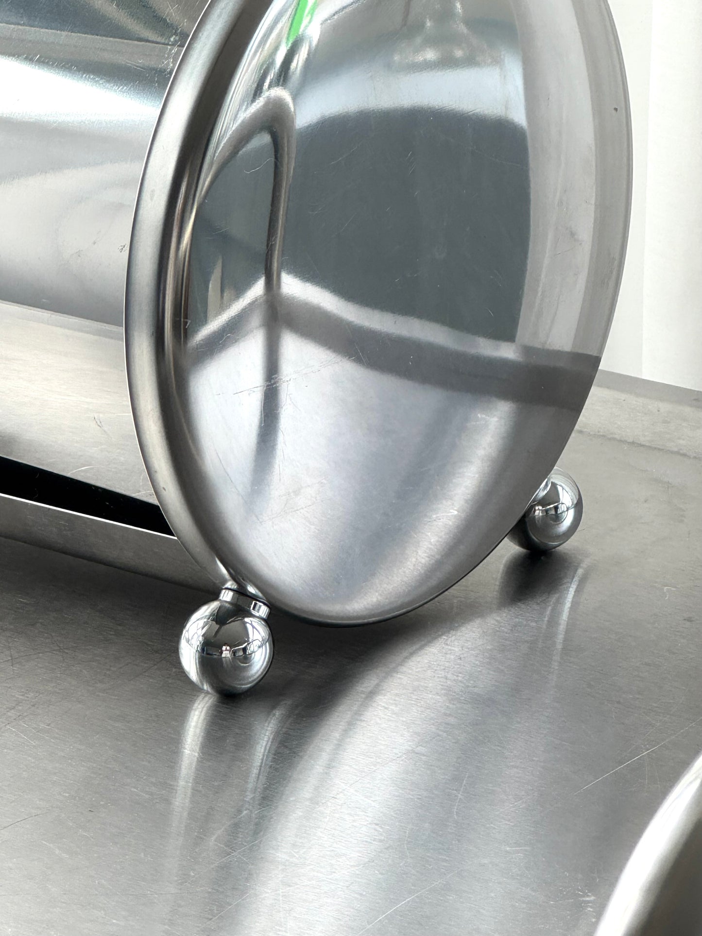 Chrome bread case