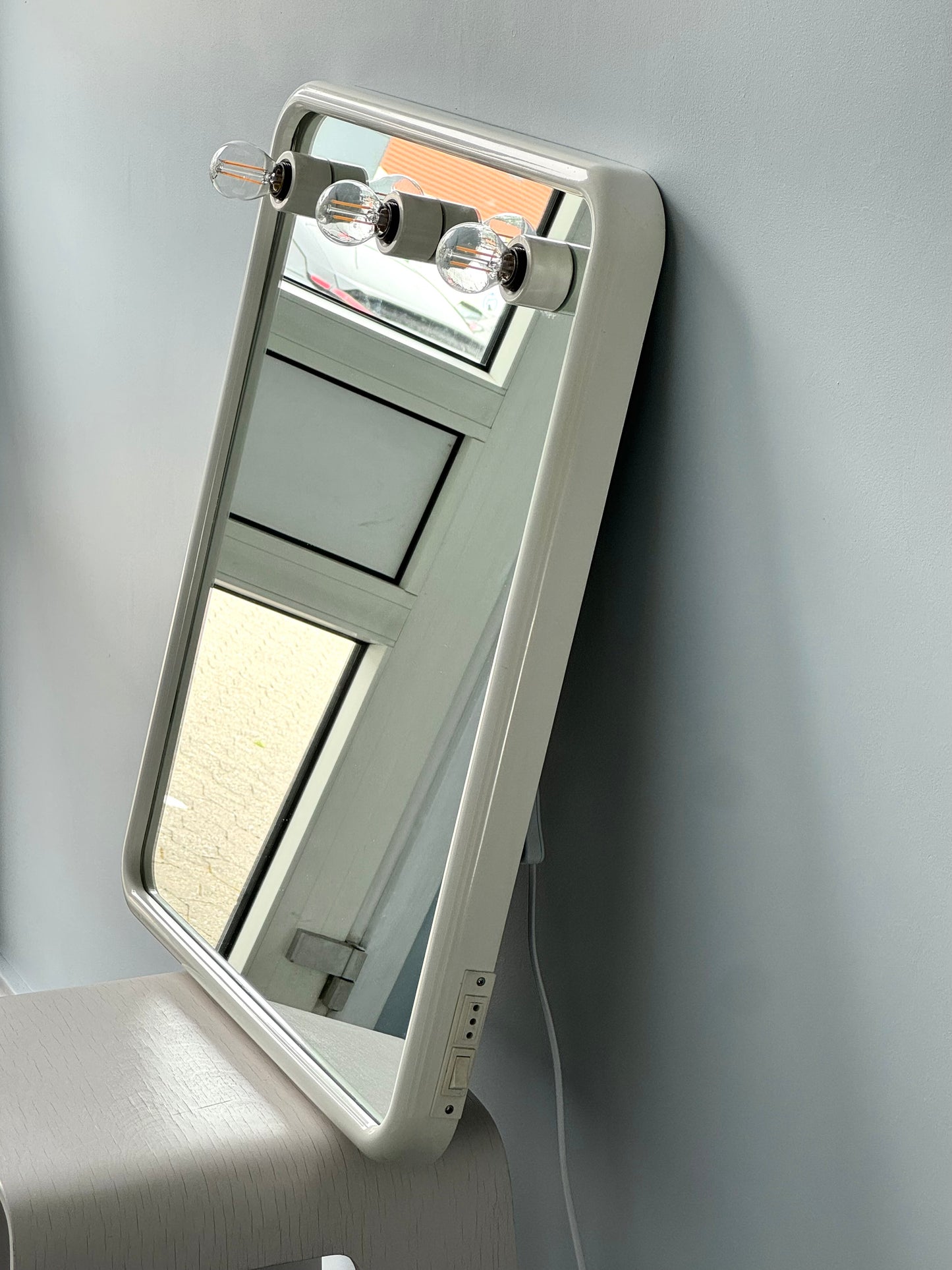 Space age mirror