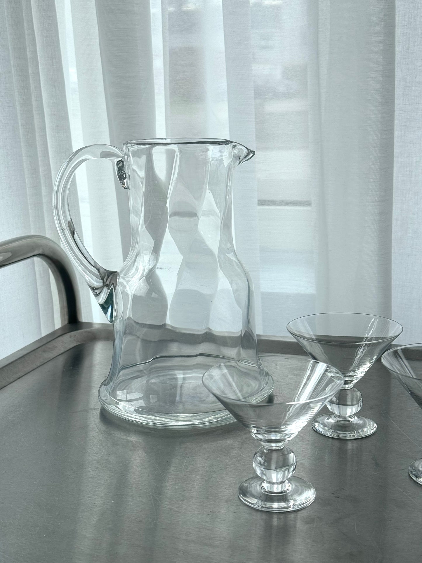 Swirling jug