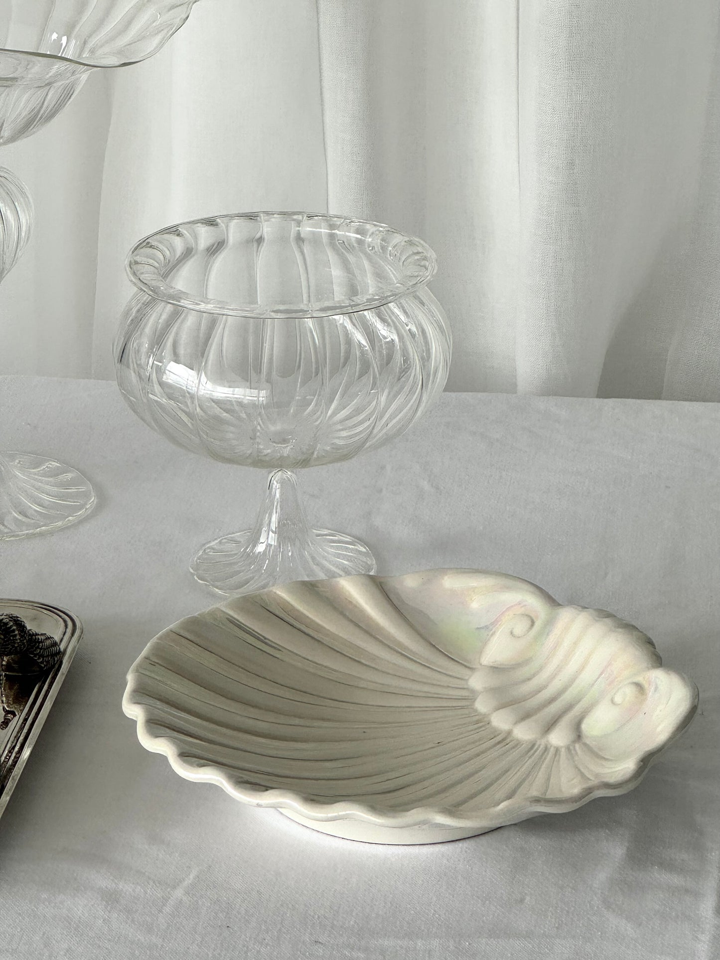 Ceramic clam dish