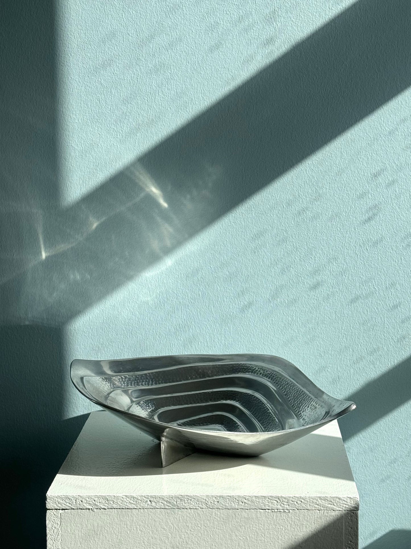 Aluminium fruit bowl