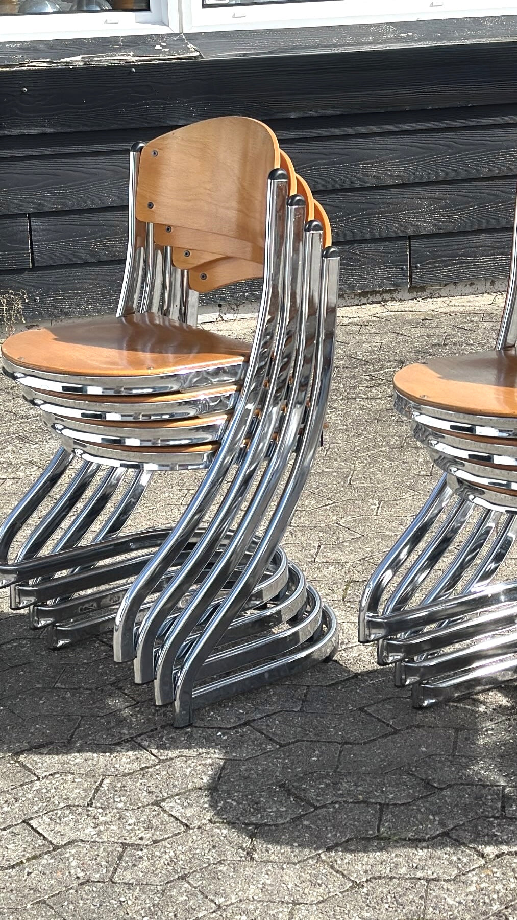 Souvignet Plichanse Stacking chair
