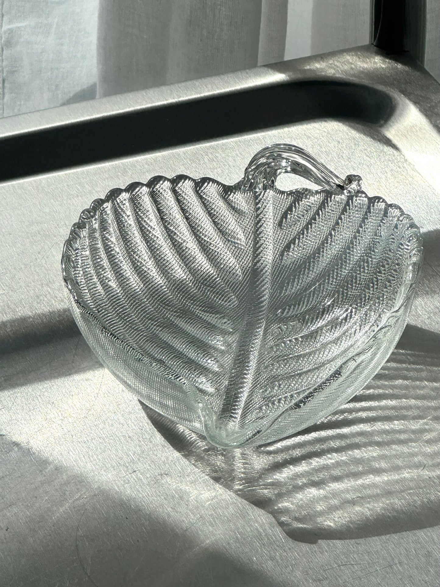 Leaf bowl