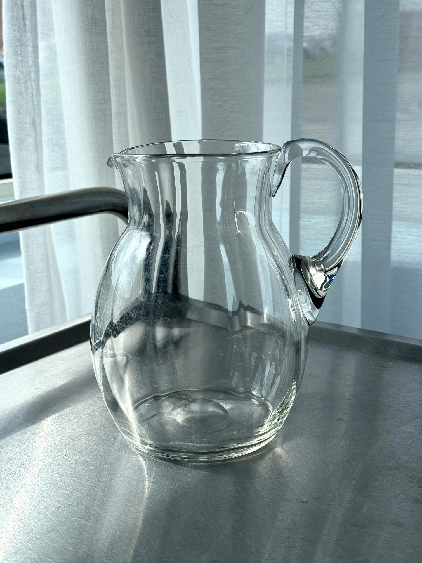 Glass jug
