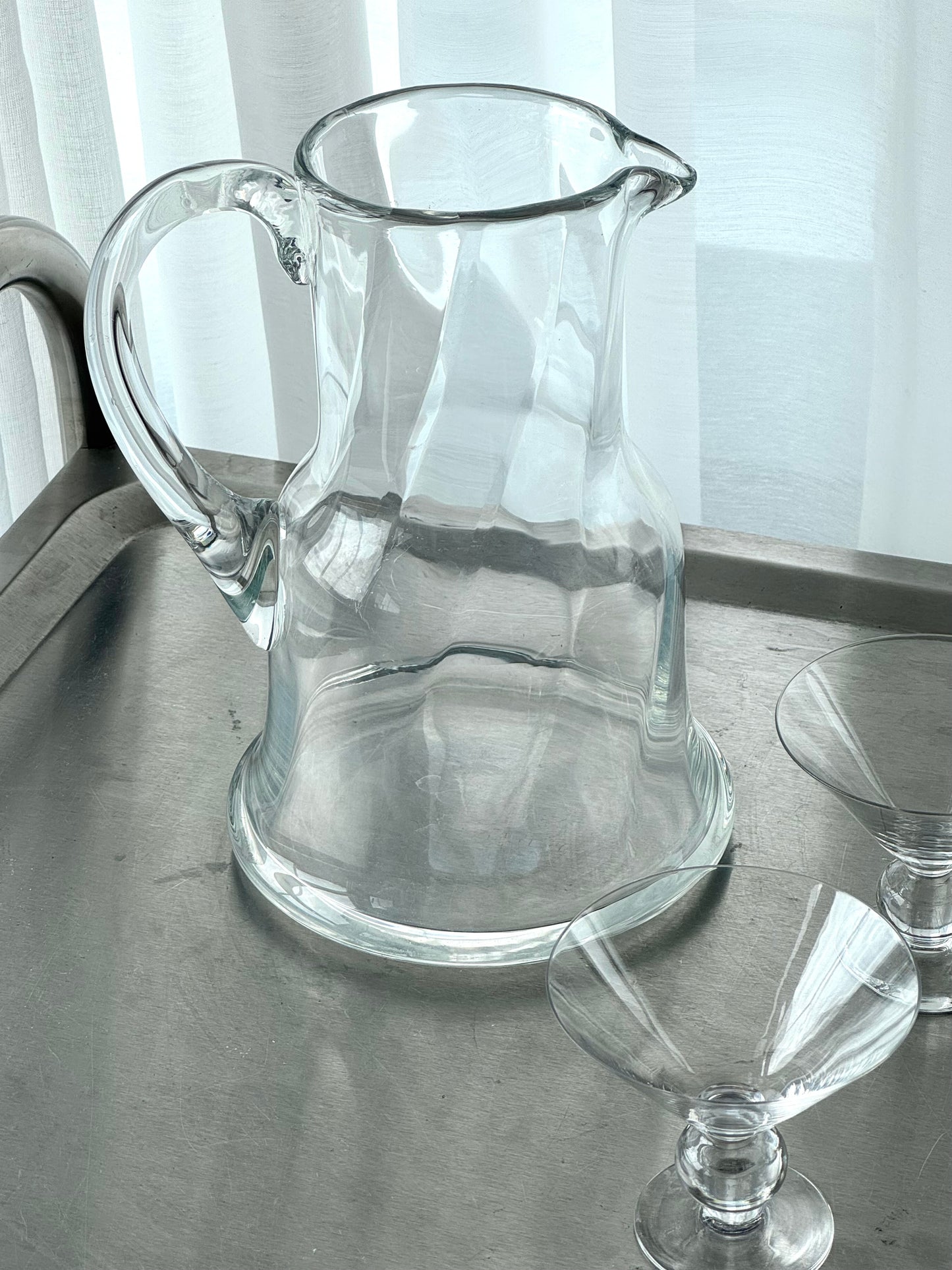Swirling jug