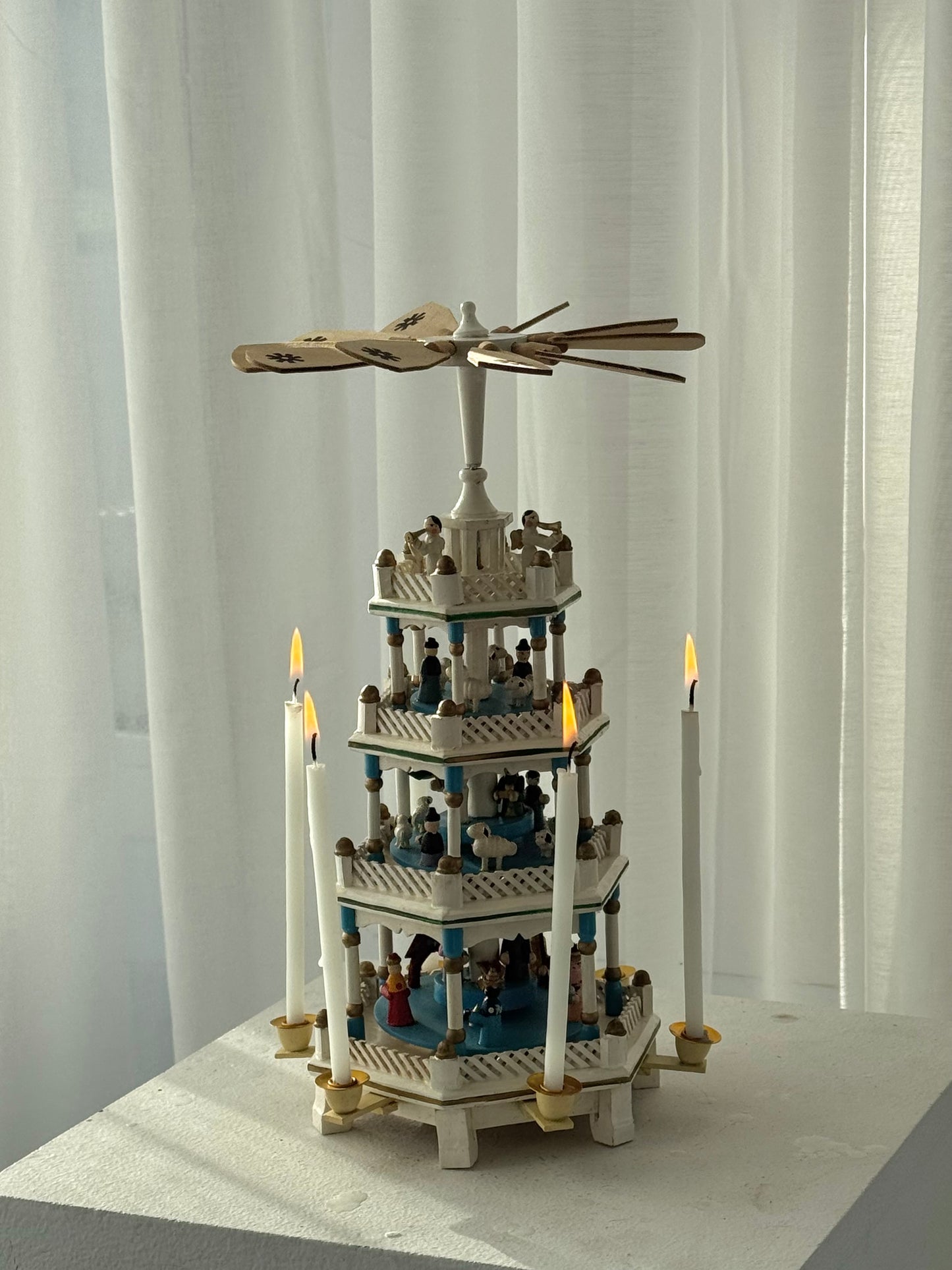 “Mini” pyramid