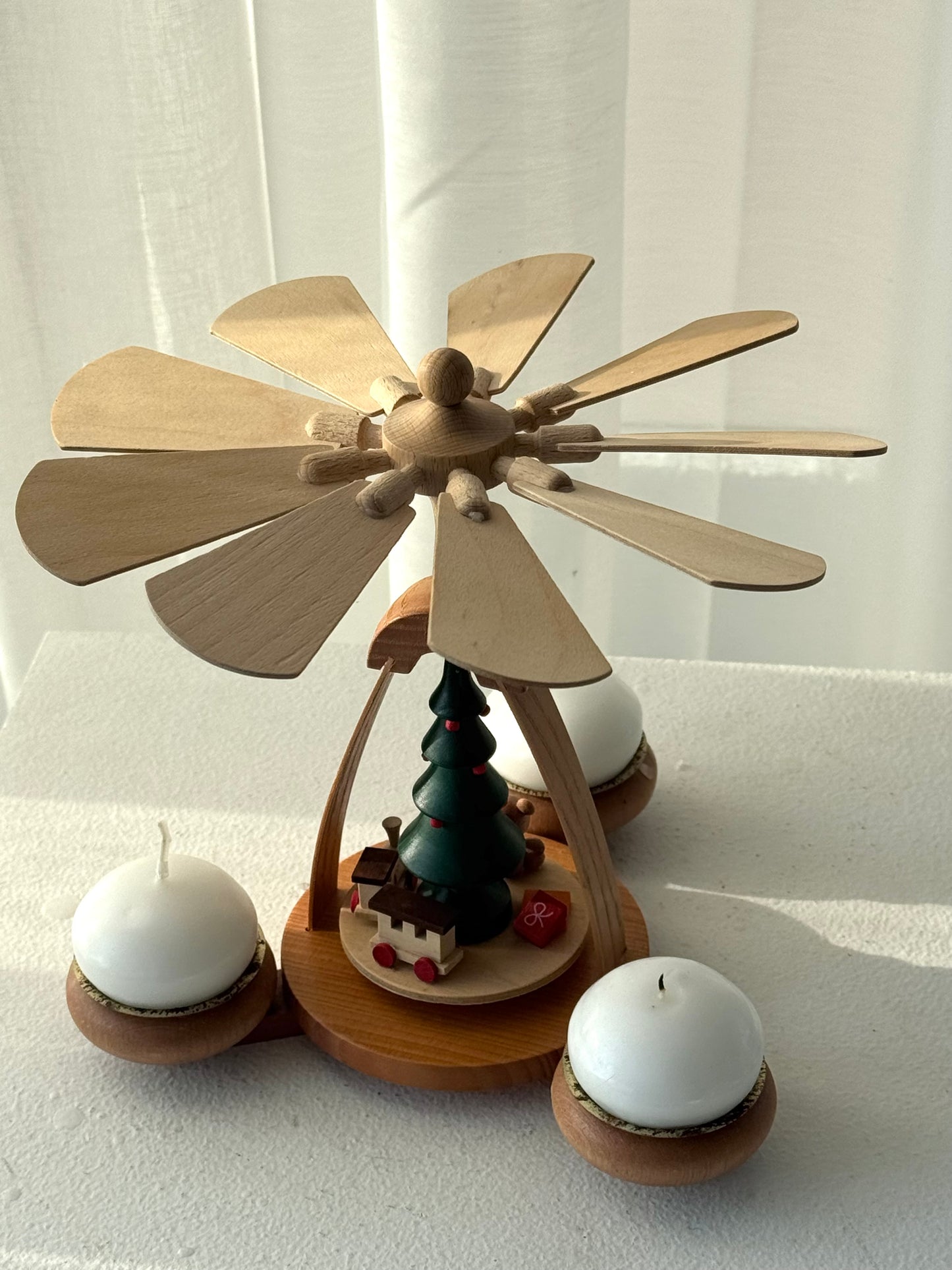 Christmas three pyramid