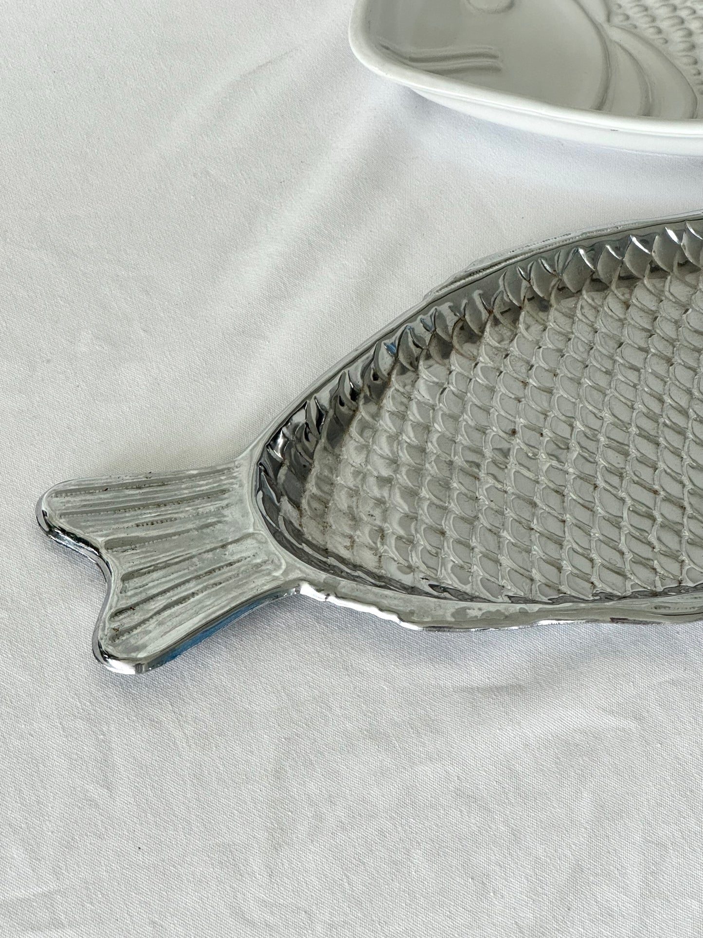 Steel fish dish