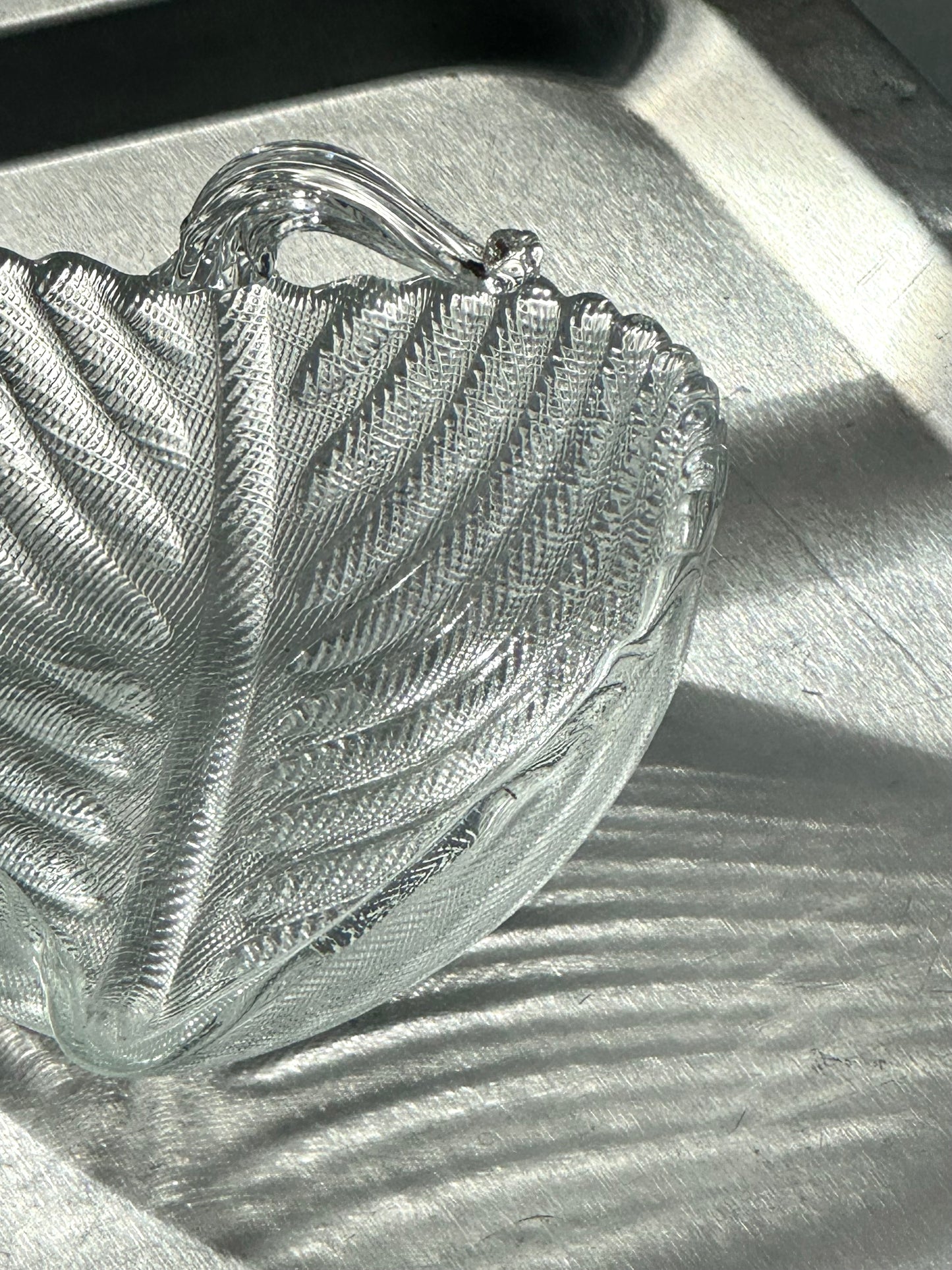 Leaf bowl