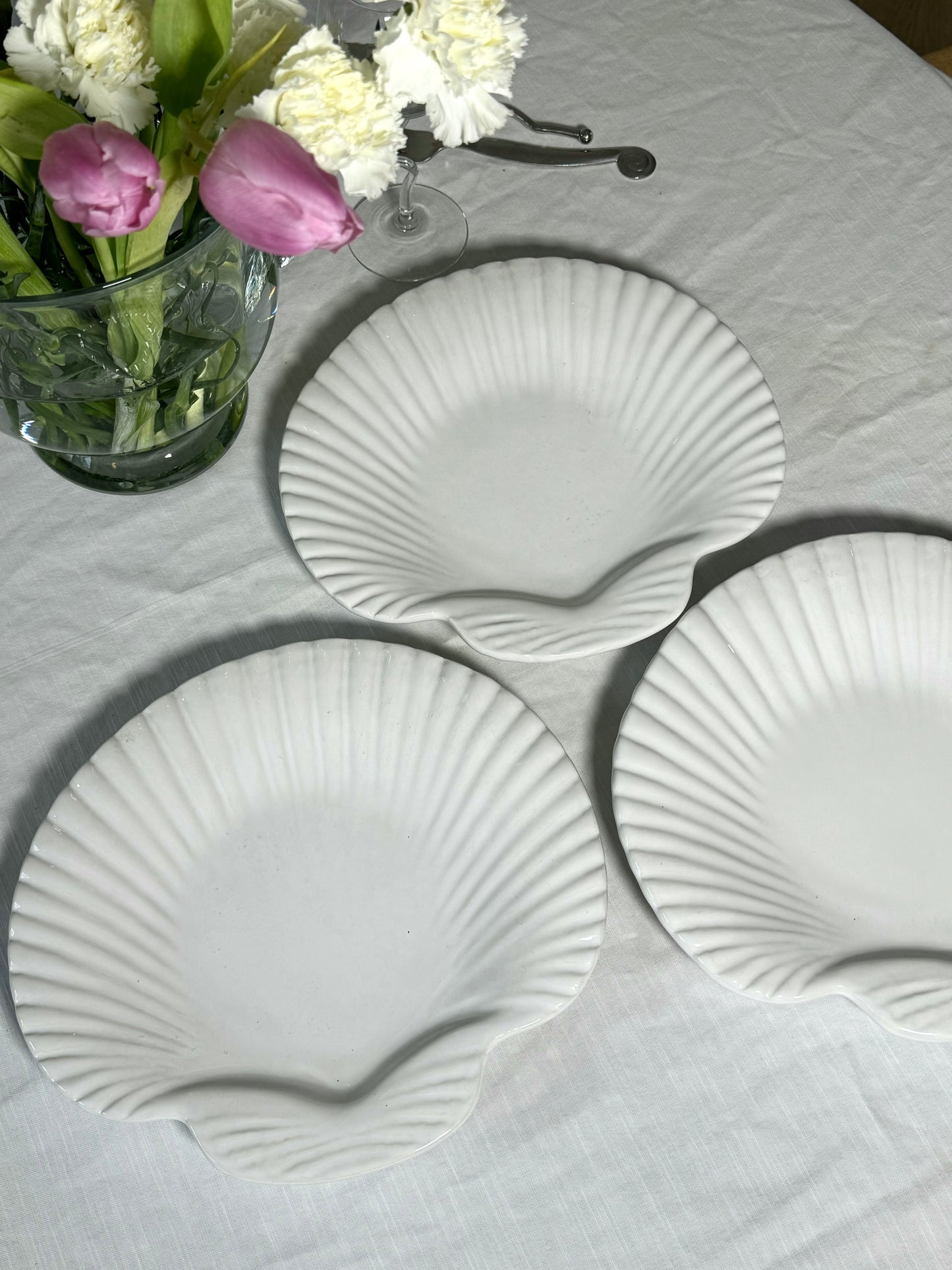 Ceramic clam plates