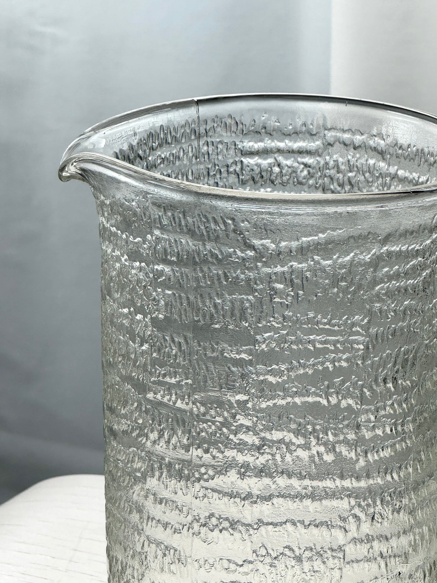 Structured jug