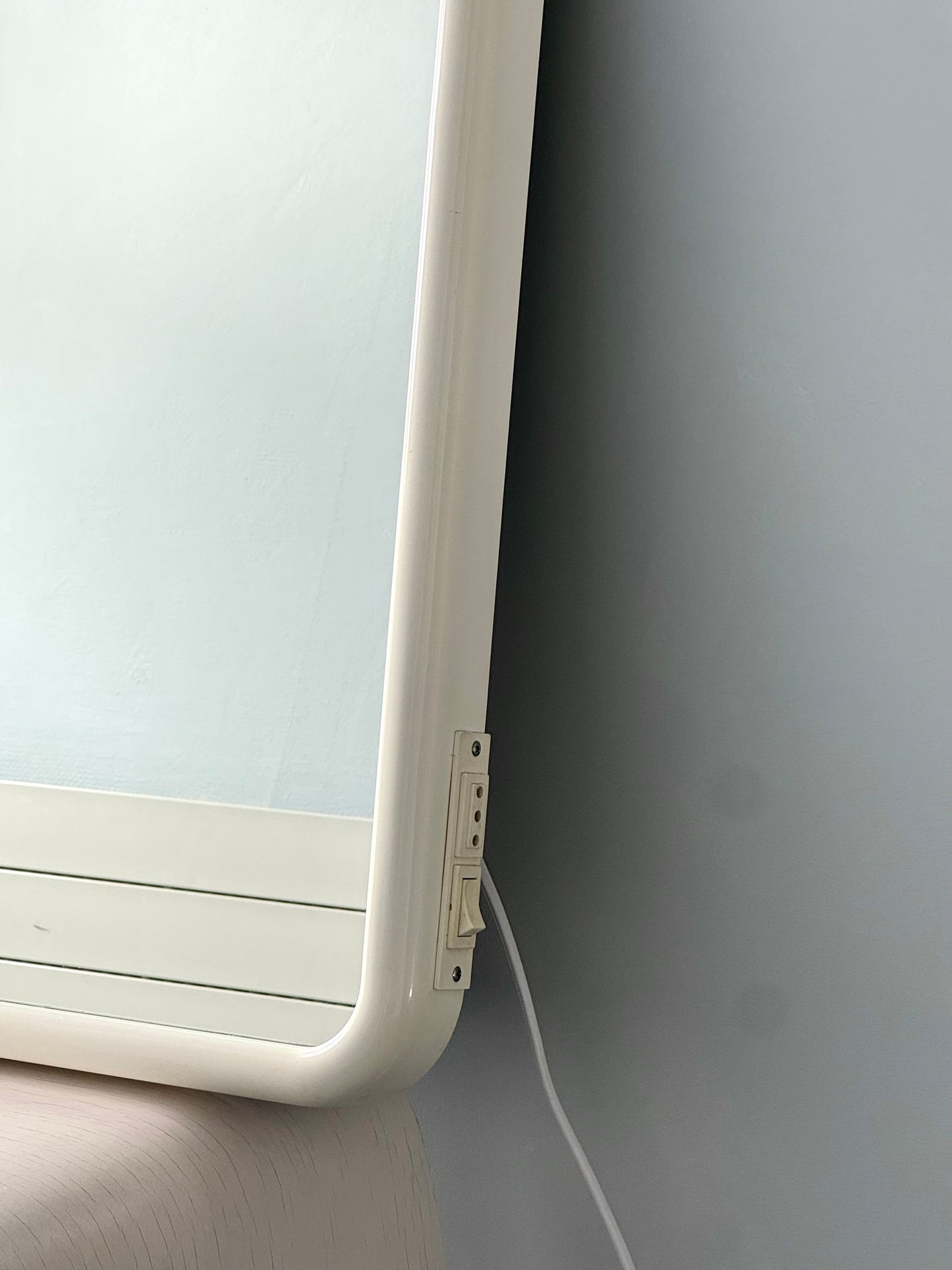 Space age mirror