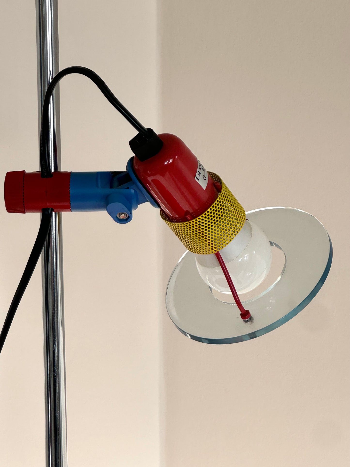 Desk lamp