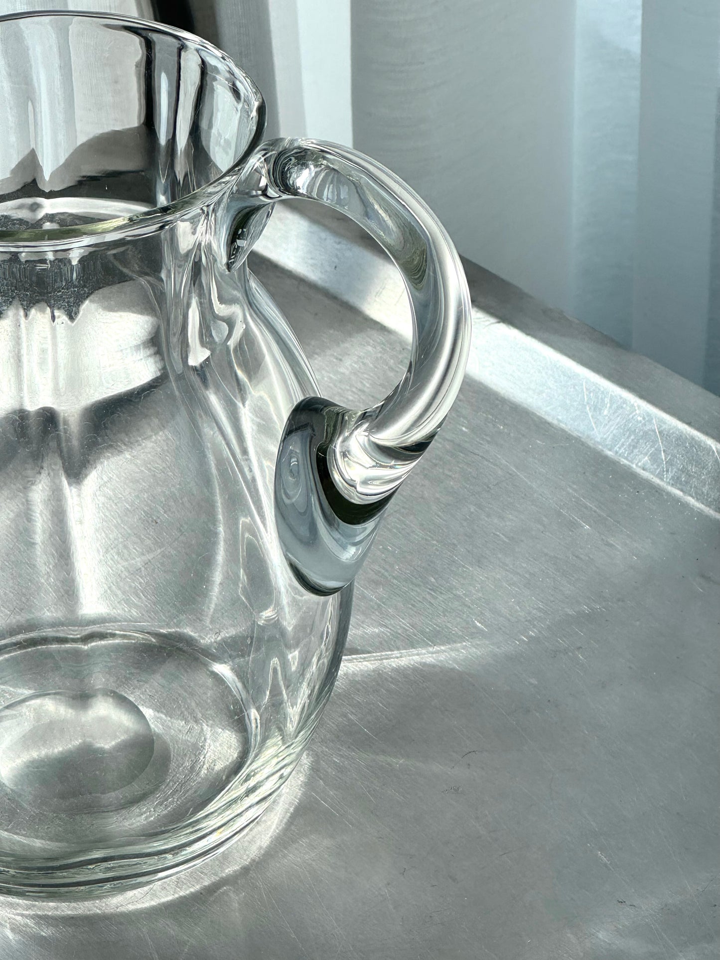Glass jug