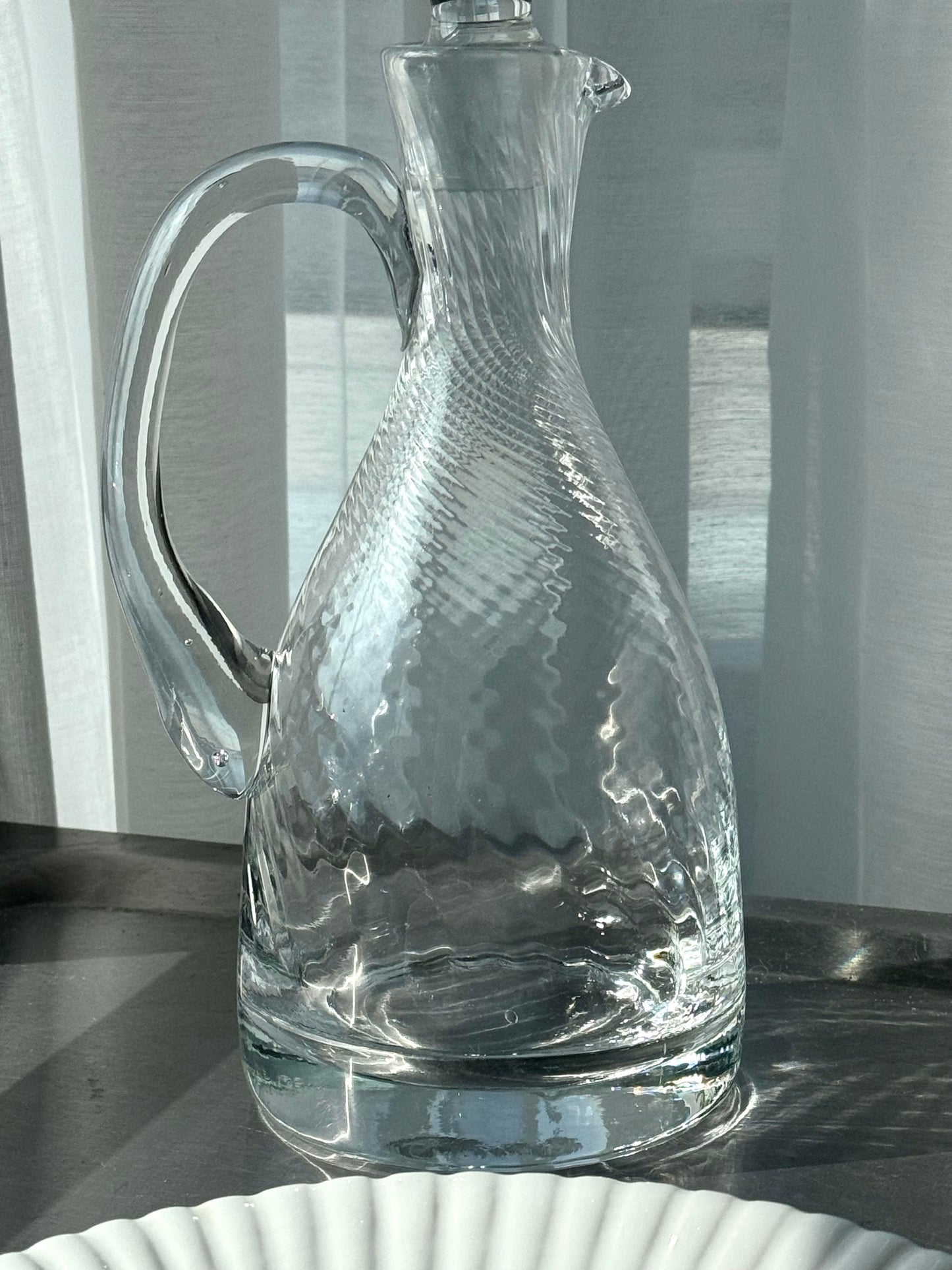 Swirling carafe