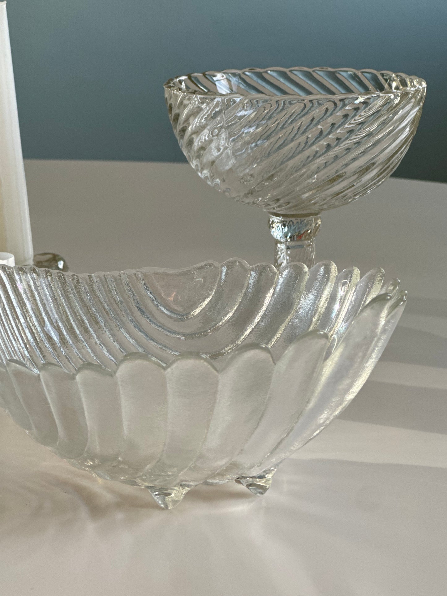 Clear clam bowl