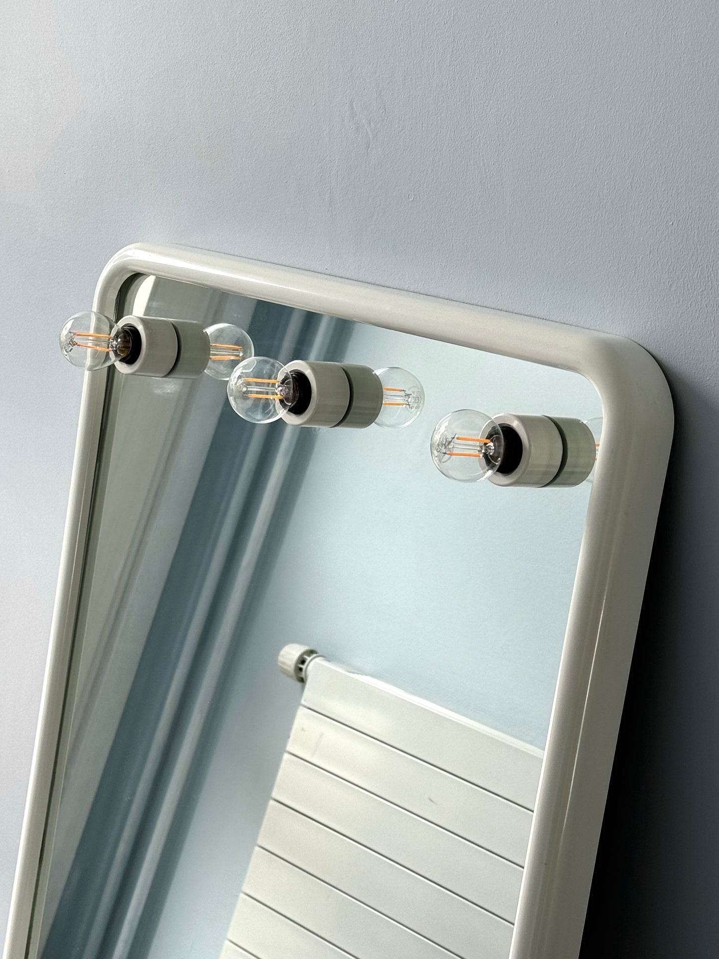 Space age mirror