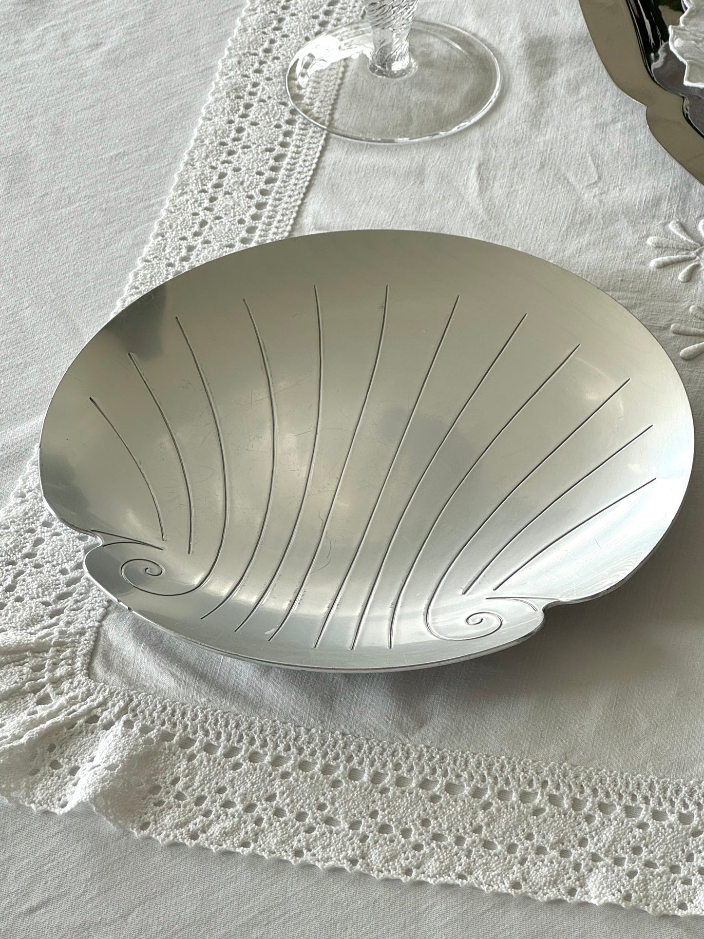 Vintage clam dish