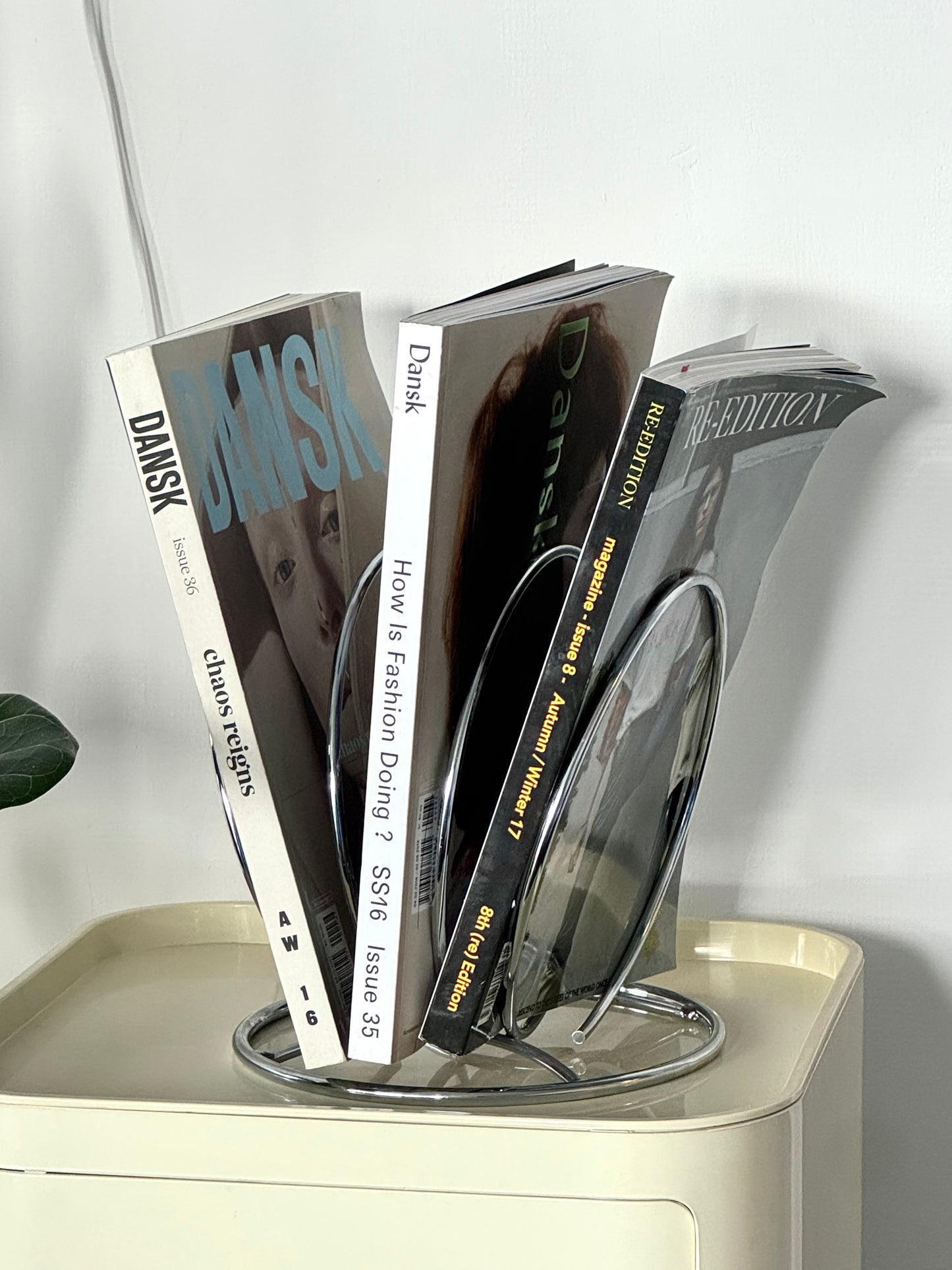 Magazine rack