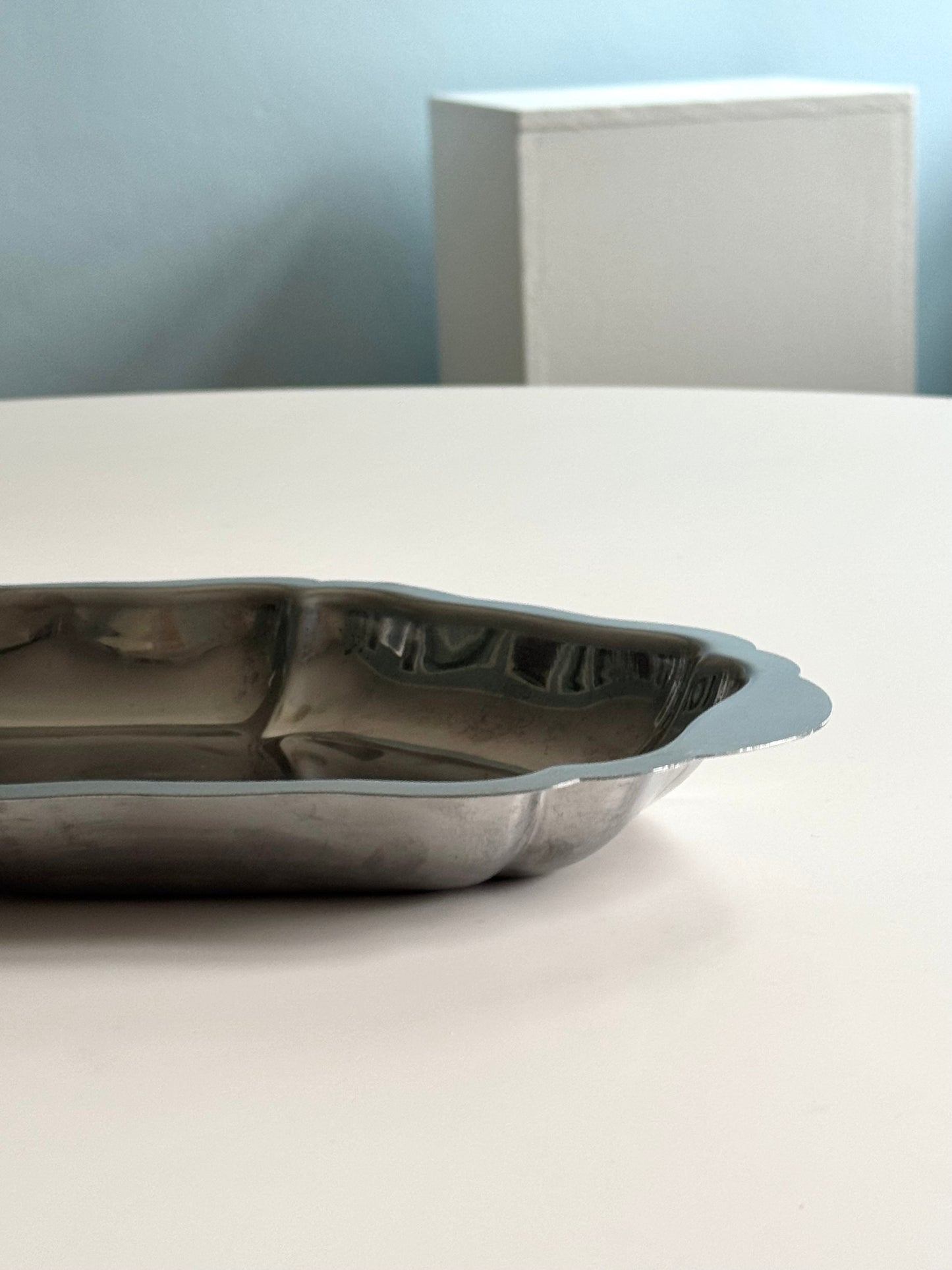 Oval steel bowl