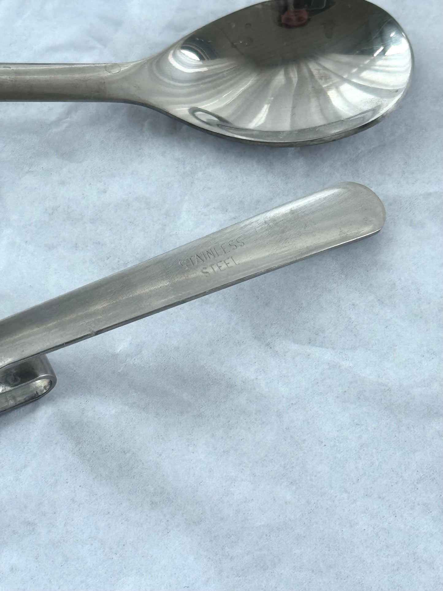 Zigzag spoons