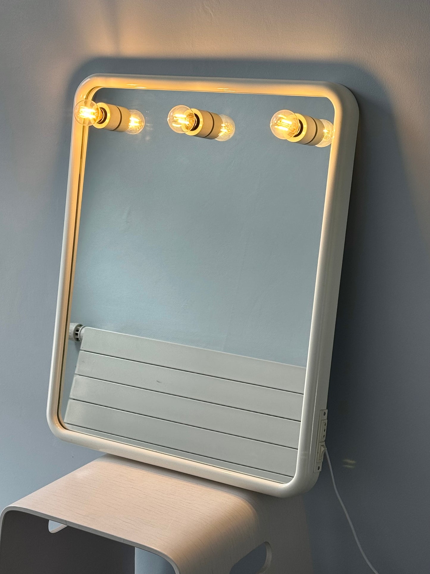 Space age mirror