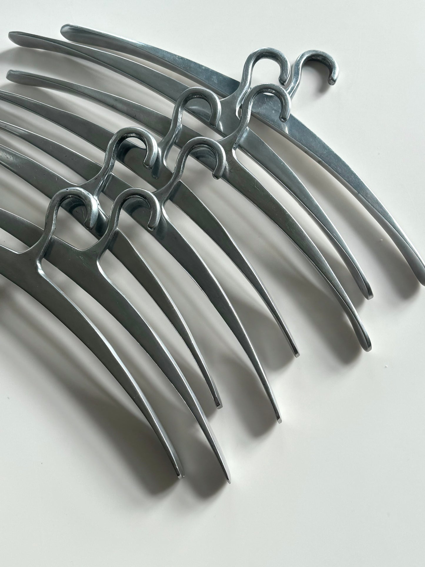 Aluminium hangers