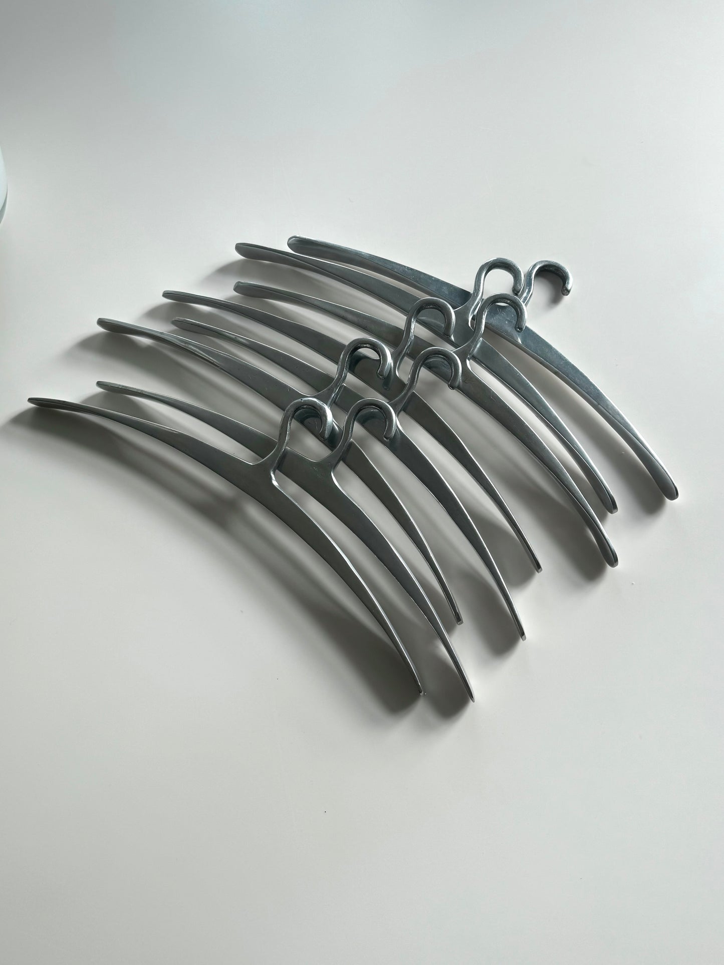 Aluminium hangers