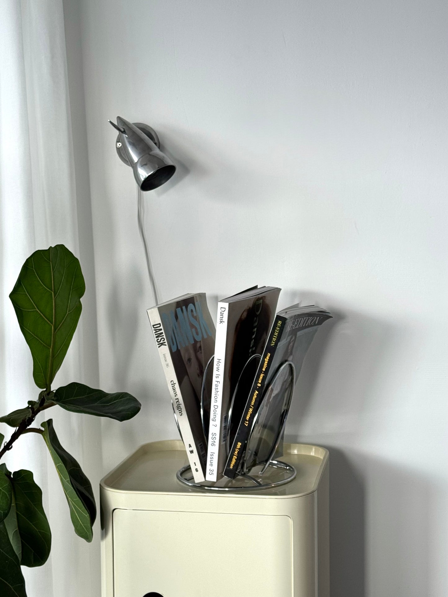 Magazine rack