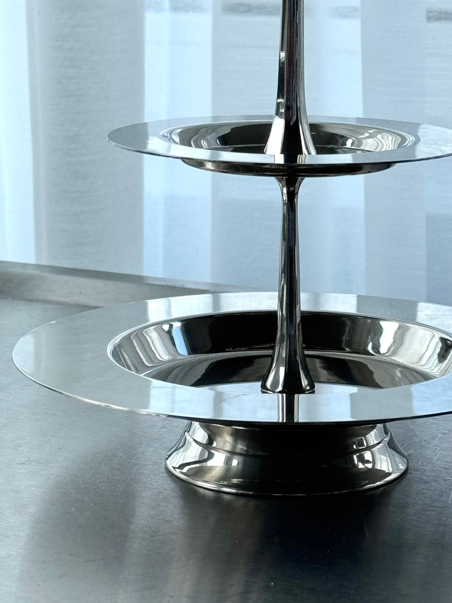 Small etagere