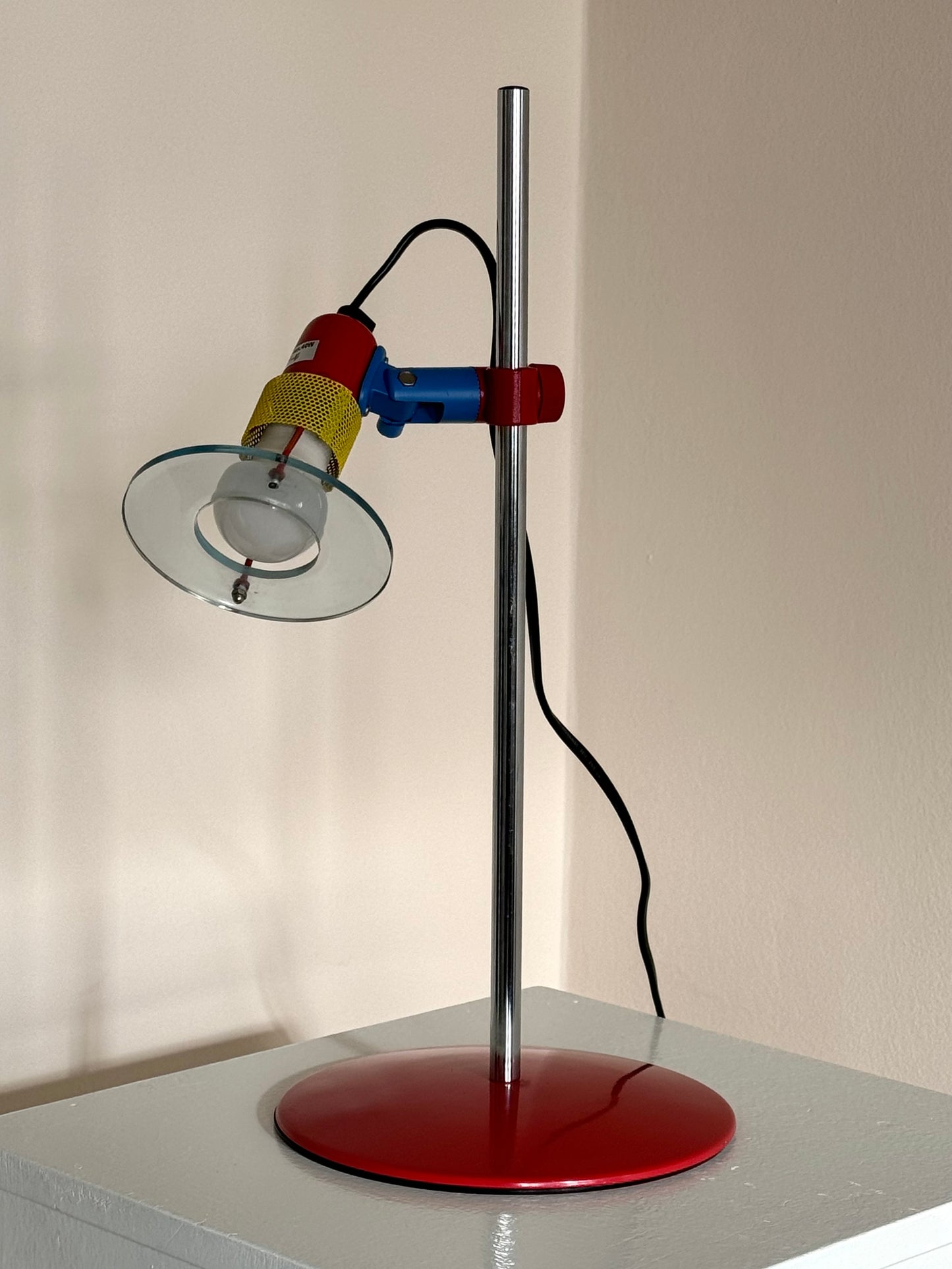Desk lamp