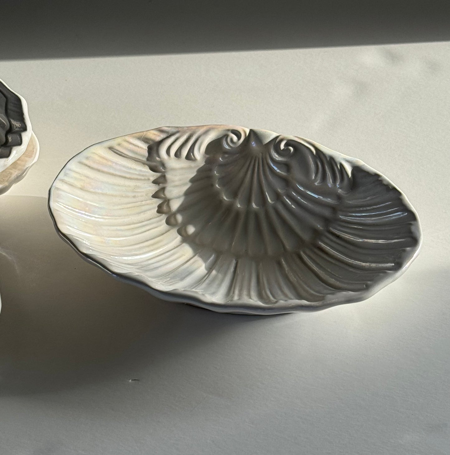 Small clam bowls