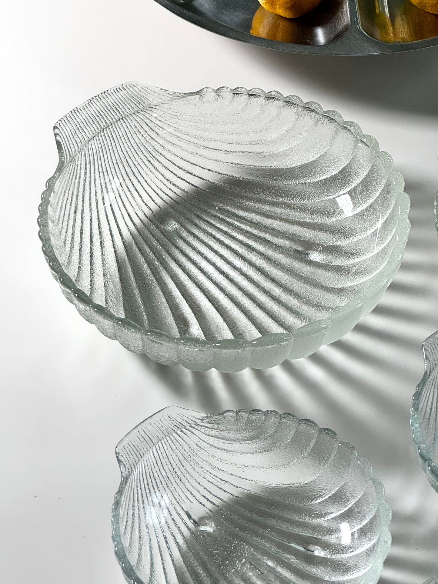 Glass clam bowls