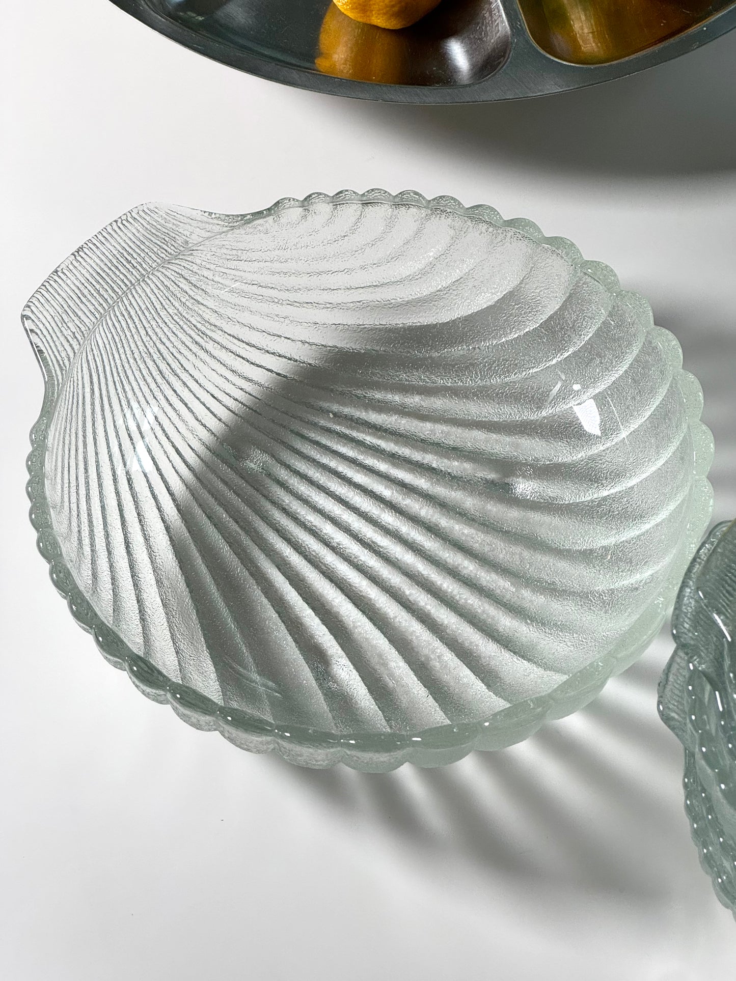 Glass clam bowls