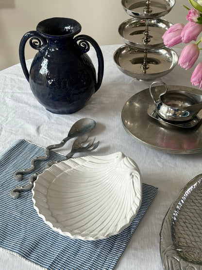 Ceramic clam bowl