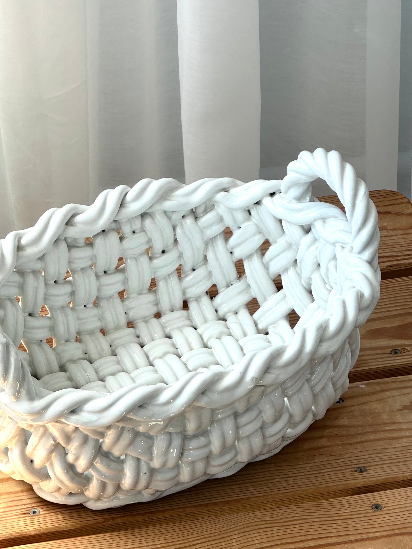 Ceramic basket