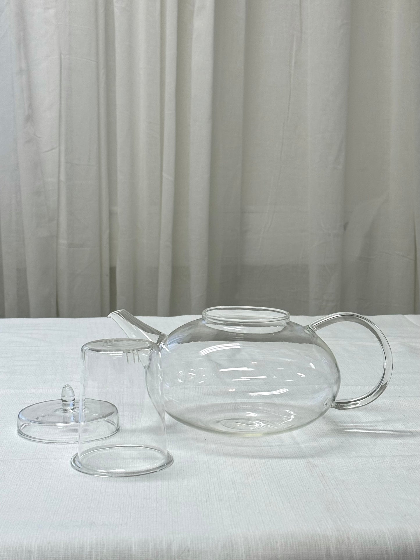 Glass teapot