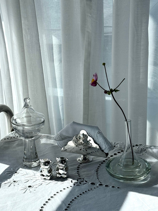 Chunky glass bonbonniere
